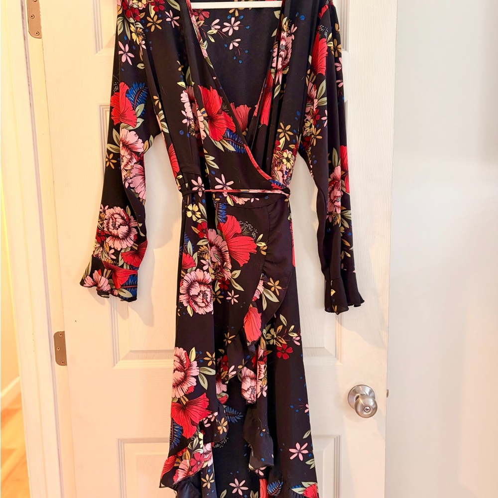Boohoo Floral Lola Wrap Dress - Black and Red